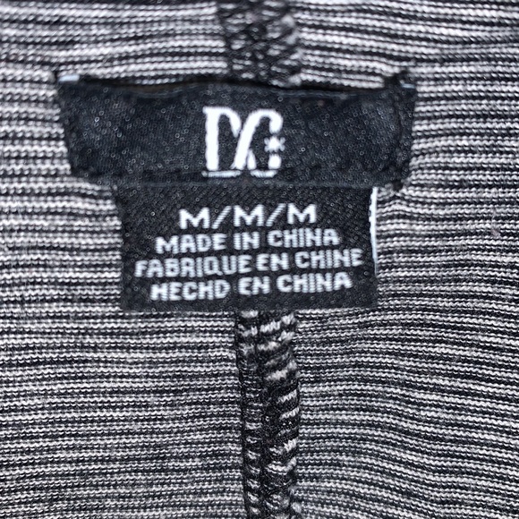 DC Long Sleeve Cut Out Low Back (Medium) - Picture 2 of 2